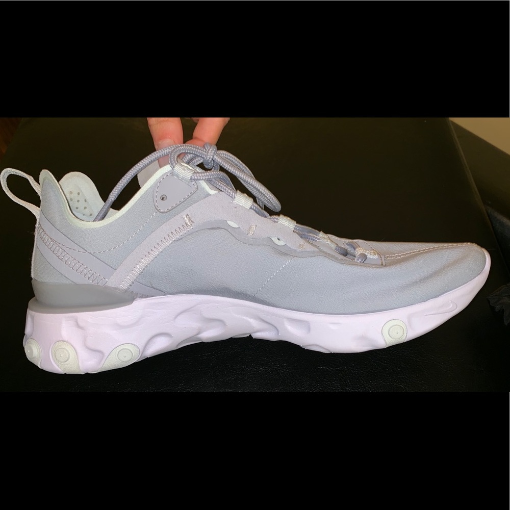 Nikereact - Picture 1 of 5